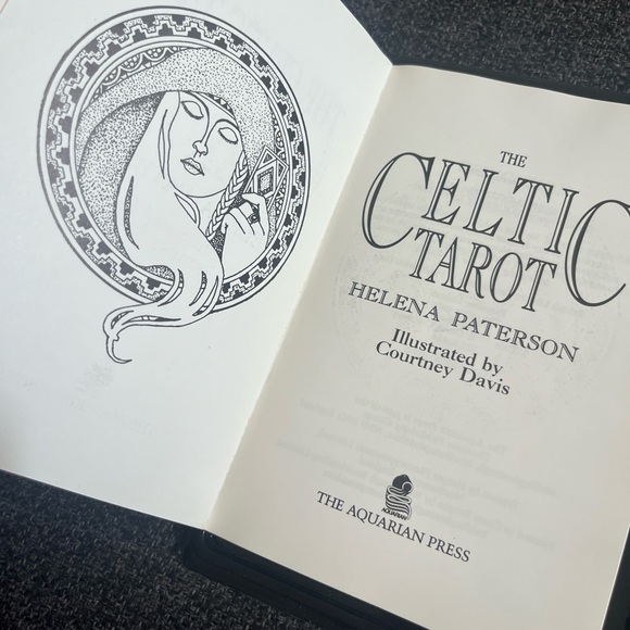 •1990 The Celtic Tarot by Courtney Davis Box Set Aquarian Press• - Picture 4 of 12